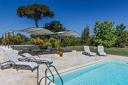 Sleeps 2 Pool Wifi